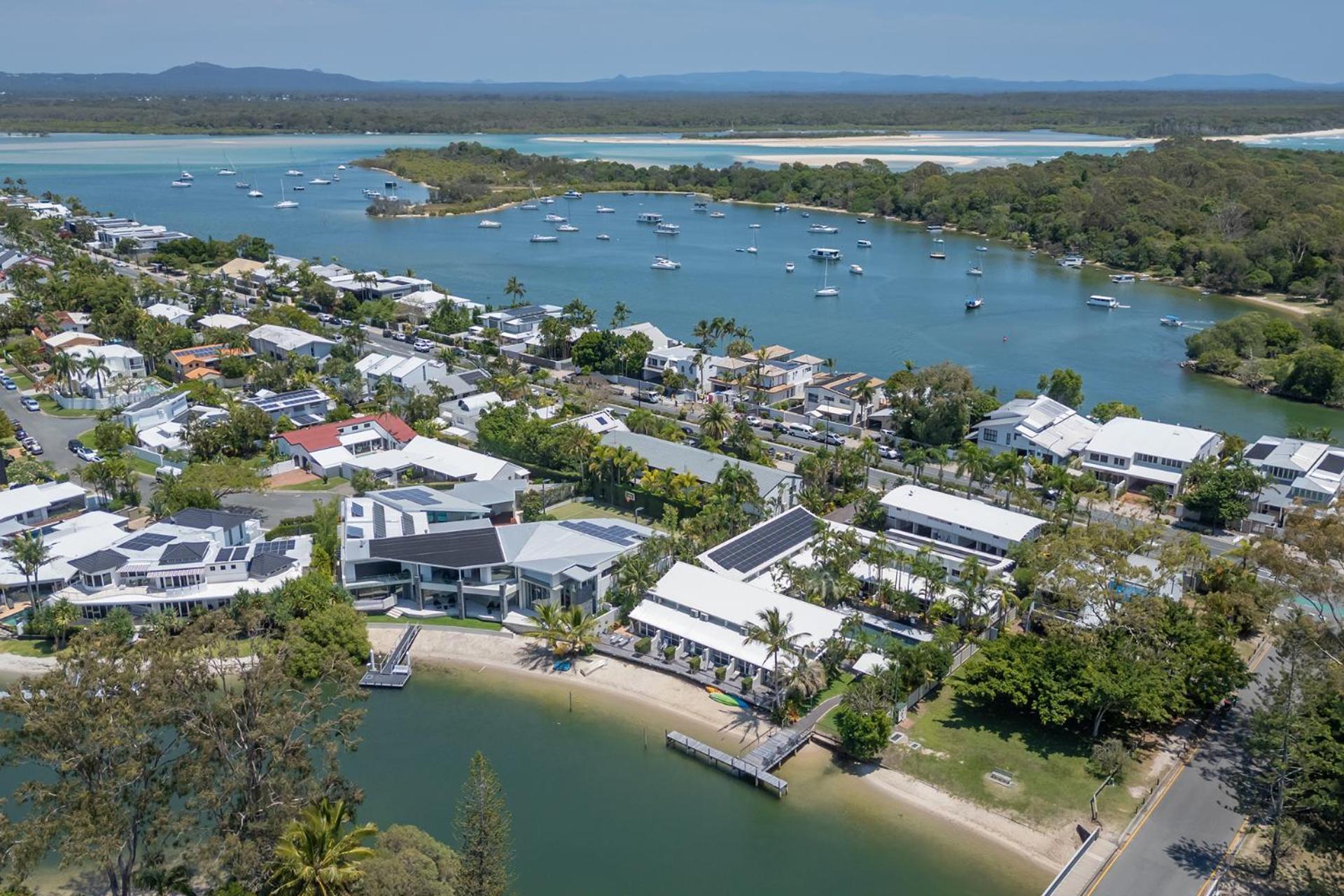 Апарт отель Caribbean Noosa Экстерьер фото